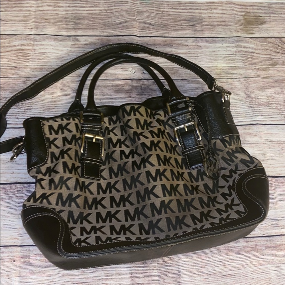 NWOT Michael Kors Brookville Beige Canvas Tote